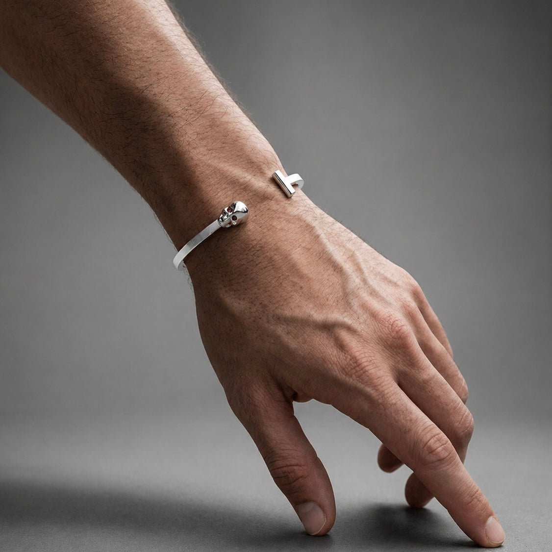 Skull Cuff Bileklik, Siyah Pırlanta